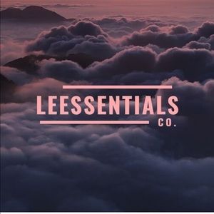 Follow My PoshGram!! @leessentials
